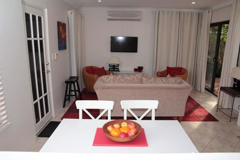 Azalea Villa - Close To The City Of Perth - Perths Hotel 0