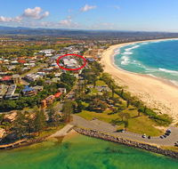 Azura Ocean View Holiday Apartment - Perths Hotel