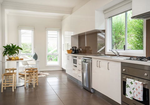 Azure Beach Retreat - Spa Luxury - Perths Hotel 3