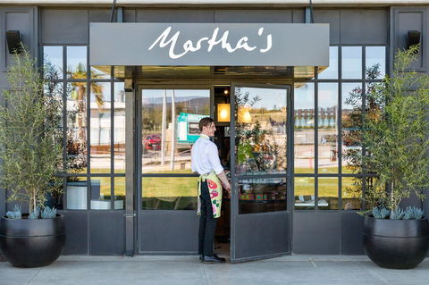 Azure Bliss Family Escape Opposite Beach With Heated Pool Access - Perths Hotel 2