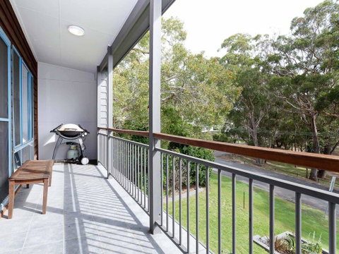 Baggies On Dutchies', 9 Burbong Street - Large House With Aircon, Boat Parking & Waterviews - Perths Hotel 2