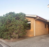 Bangalay Ulladulla - Perths Hotel