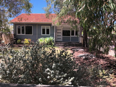 Barefoot Beach Cottage - Busselton - Perths Hotel 2