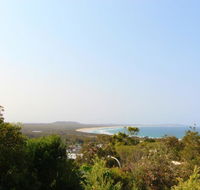 Barefoot 32 Skyline Crescent Crescent Head - Perths Hotel