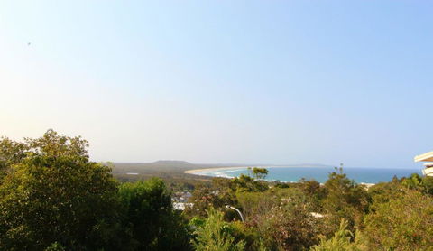 Barefoot, 32 Skyline Crescent, Crescent Head - Perths Hotel 0
