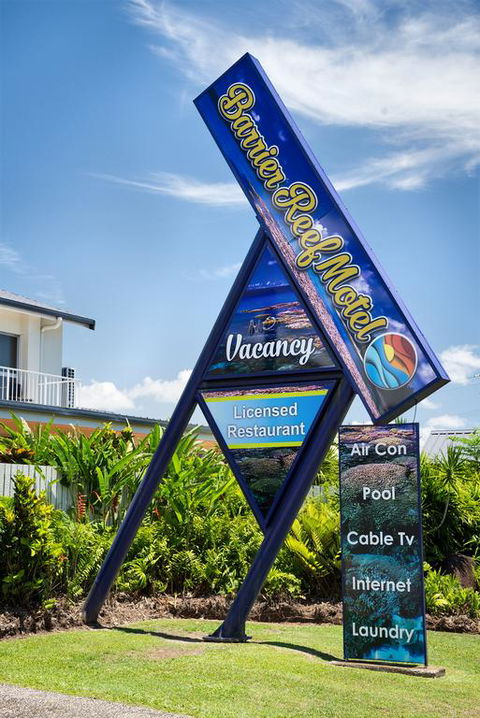 Barrier Reef Motel Innisfail - Perths Hotel 3