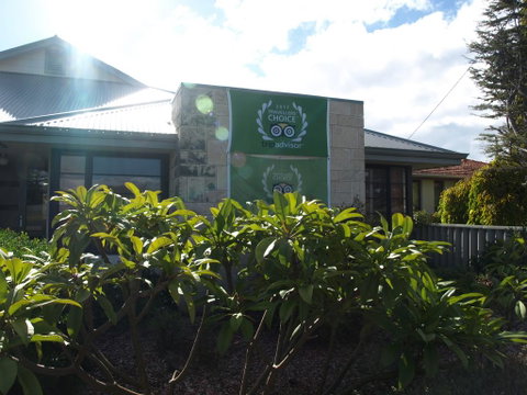 Baudins Of Busselton Bed And Breakfast - Perths Hotel 2