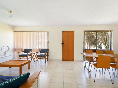 Beach Break - Perths Hotel 3