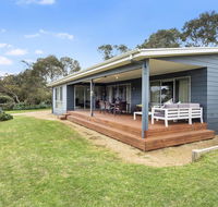 Beach Fun - 11 Broadbeach Drive - Perths Hotel