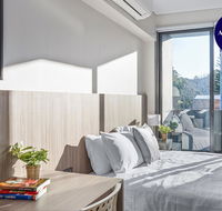 BEACH LOCATION STUDIO // CLOVELLY 4 - Perths Hotel