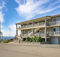 Beachcomer Unit 2 - The Entrance NSW - Perths Hotel