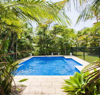 Beachfront Pool House - Absolute beachfront - Perths Hotel