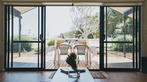 Beachfront Prevelly - Perths Hotel 1