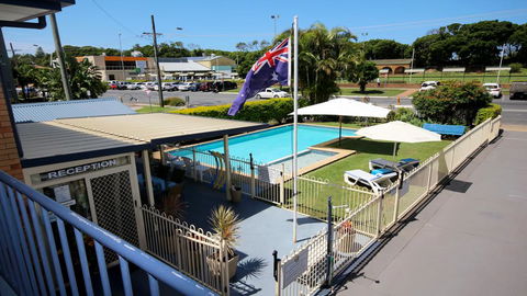 Beachlander Holiday Apartments - Perths Hotel 1