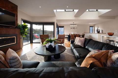 Retreat Lake Daylesford - Free Wifi - Perths Hotel 2