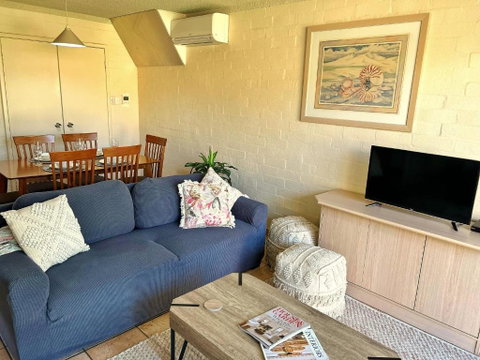 Riverview Holiday Apartment 92 - Kalbarri WA - Perths Hotel 1