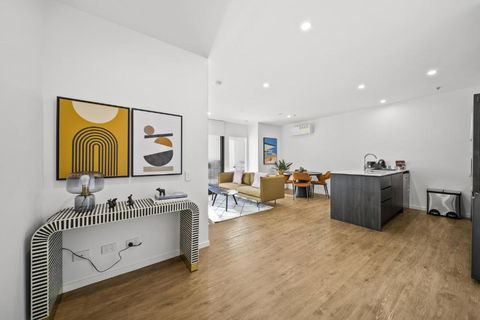 Refined 2-Bed With Luxurious Building Amenities - Perths Hotel 1