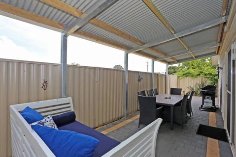 Relax At Falcon By The Bay - Perths Hotel 3