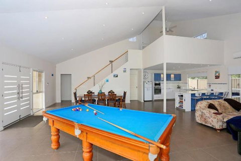 Relax At Falcon By The Bay - Perths Hotel 1