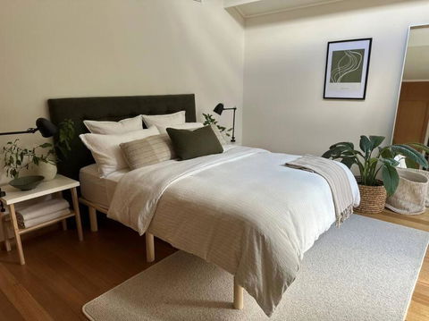 Relaxed And Stylish -self Check In, Secure Parking - Perths Hotel 1