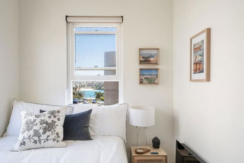 Relaxed Coogee Coastal Living With Ocean Views - Perths Hotel 0