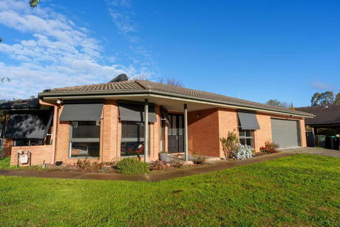 Relaxing 3bd In Tranquil Setting - Perths Hotel 0