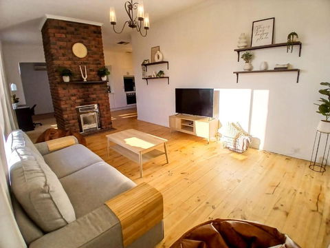 Renovated 3BD With Pool And Spa Bath - Perths Hotel 2