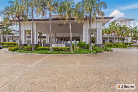 RESORT ON THE BEACH 1219/20 - Perths Hotel 1