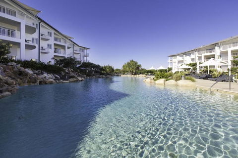 RESORT ON THE BEACH 1219/20 - Perths Hotel 0