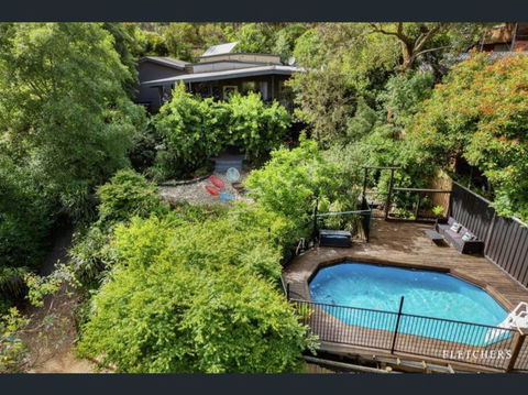 Resort-style 5 Bdrm Home W Pool, Spa & Billiards! - Perths Hotel 0