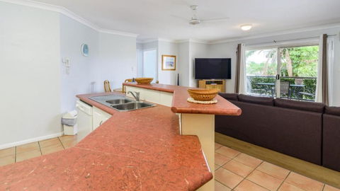 Resort Style Unit Across From The Water - Perths Hotel 2