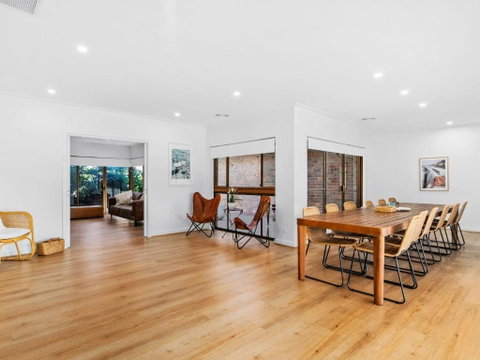 Retreat House - Perths Hotel 3