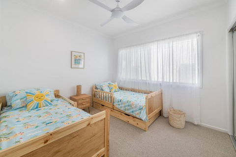 Retreat In The Heart Of Alex - 3BR Sleeps 11, Pool - Perths Hotel 3