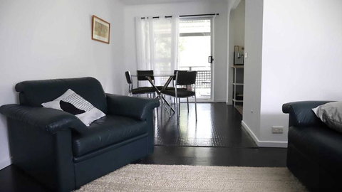 Retro Beach House - Macmasters Beach - Perths Hotel 2