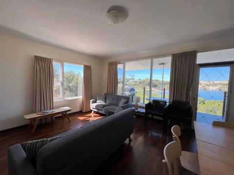 River Panorama Beach House - Perths Hotel 2