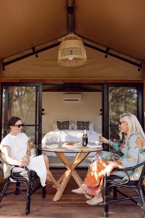 Riverbank Glamping - Perths Hotel 0