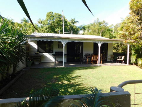 Riverbend Cottage Cabin - Little Heaven - Perths Hotel 2