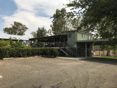Riverside Farm Retreat - Perths Hotel 2
