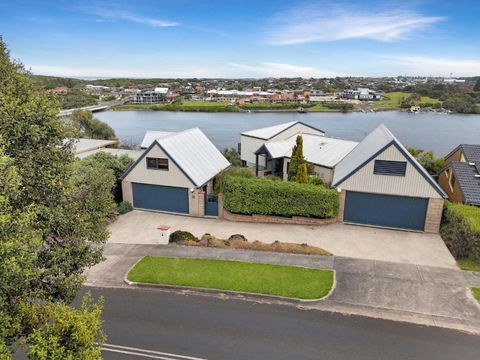 Riverview - Perths Hotel 2