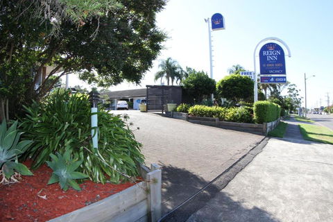 Reign Inn Newcastle - Perths Hotel 1