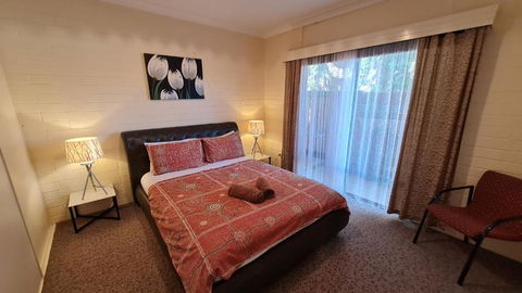 Rise N Shine - Affordable 50sqm Garden Apartment - Perths Hotel 1