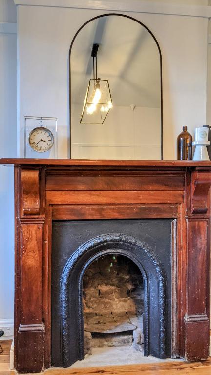 Roseland Cottage - CBD Heritage - Perths Hotel 1