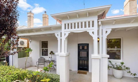 Roseland Cottage - CBD Heritage - Perths Hotel 0