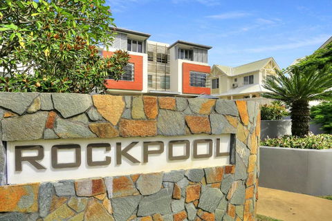 Rockpool No 4 Beachfront Unit - Perths Hotel 1