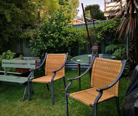 Roomy Rosegarden Flat In Roselands - Perths Hotel 2