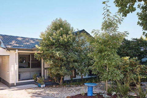 Rose Cottage - Right In Town - Perths Hotel 1