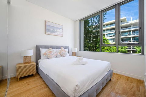 Rosebery Near Airport & Train & Shops - Perths Hotel 1