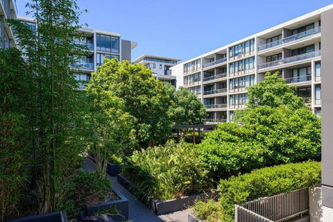 Rosebery Near Airport & Train & Shops - Perths Hotel 2