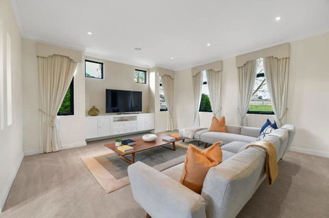 Roselawn Retreat - Pool, Incredible Views, Sleeps 8 - Perths Hotel 1