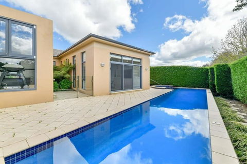 Roselawn Retreat - Pool, Incredible Views, Sleeps 8 - Perths Hotel 3